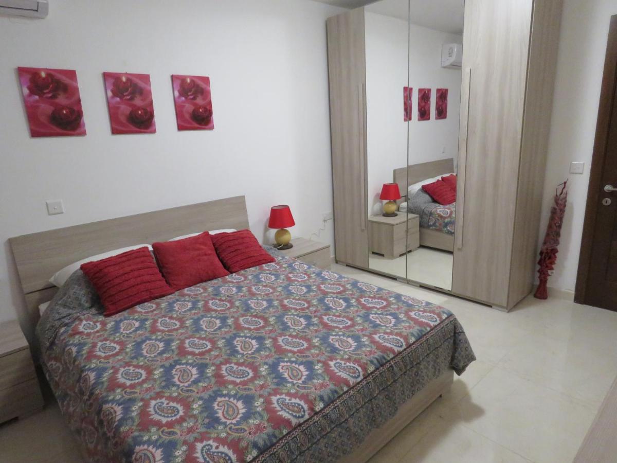 Aquamarine Sea Front Apartments - Second Floor Marsaskala Luaran gambar