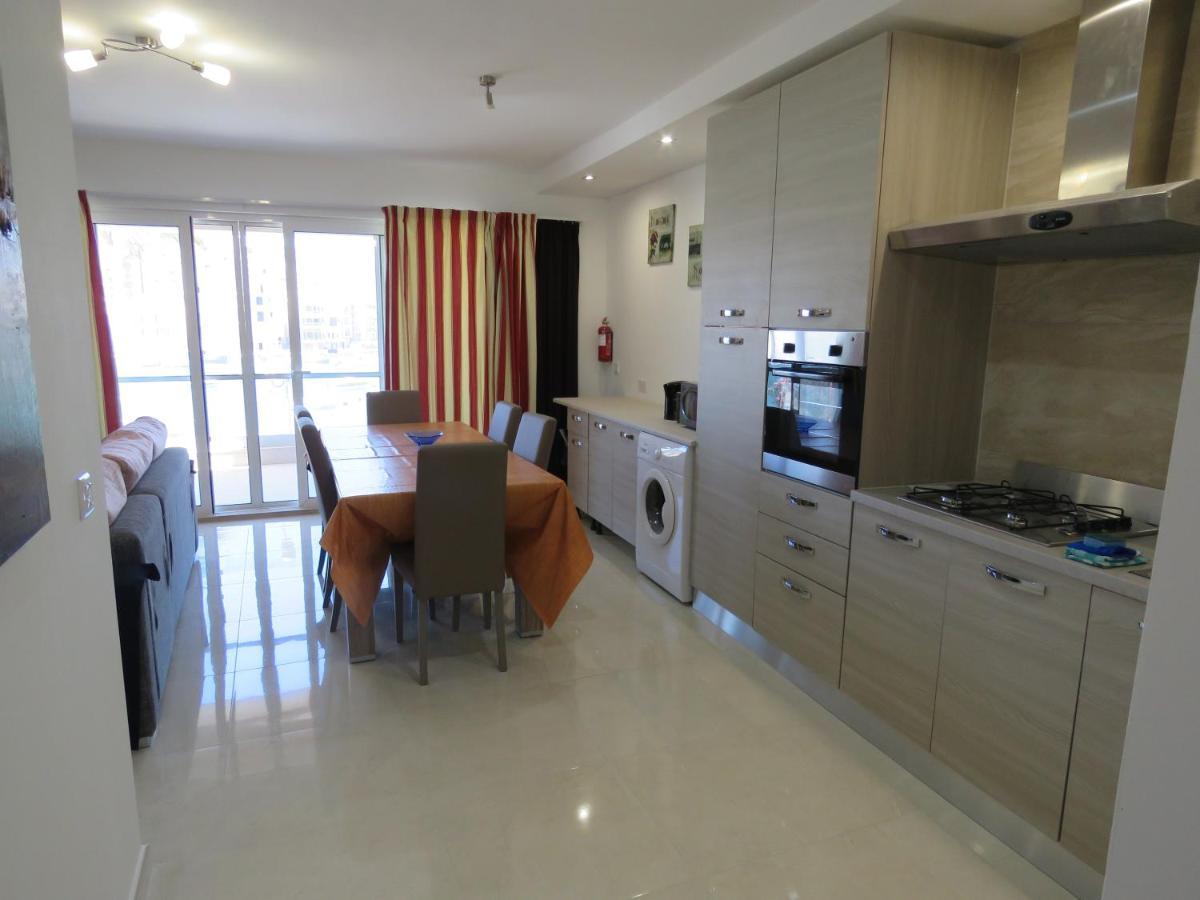 Aquamarine Sea Front Apartments - Second Floor Marsaskala Luaran gambar